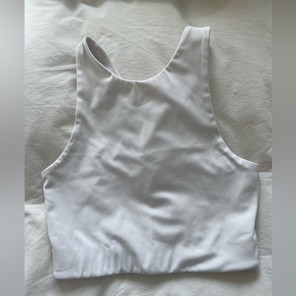 Cropped activewear top